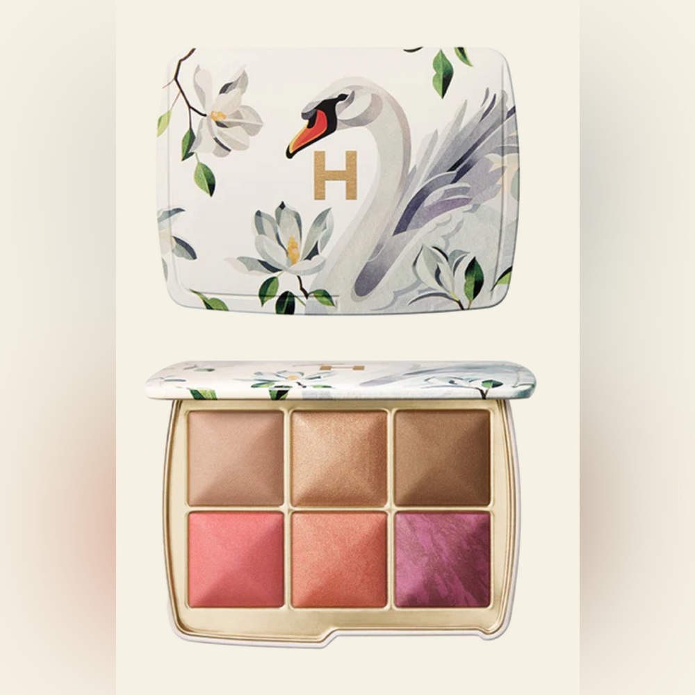 Hourglass AMBIENT LIGHTING EDIT - UNLOCKED - Swan